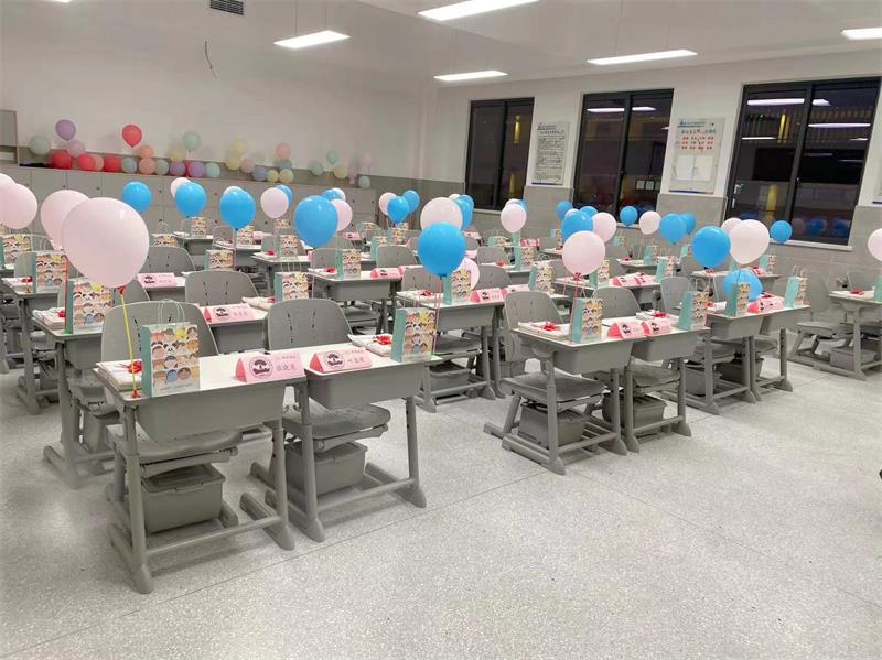 四川17c一起起草官网辦公(gōng)家具:打造高質教學家(jiā)具,助力(lì)教育事業發展